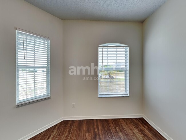 Building Photo - 3533 SW Viceroy St