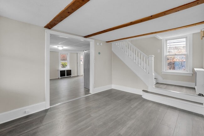 Building Photo - 210 Roseto Ave