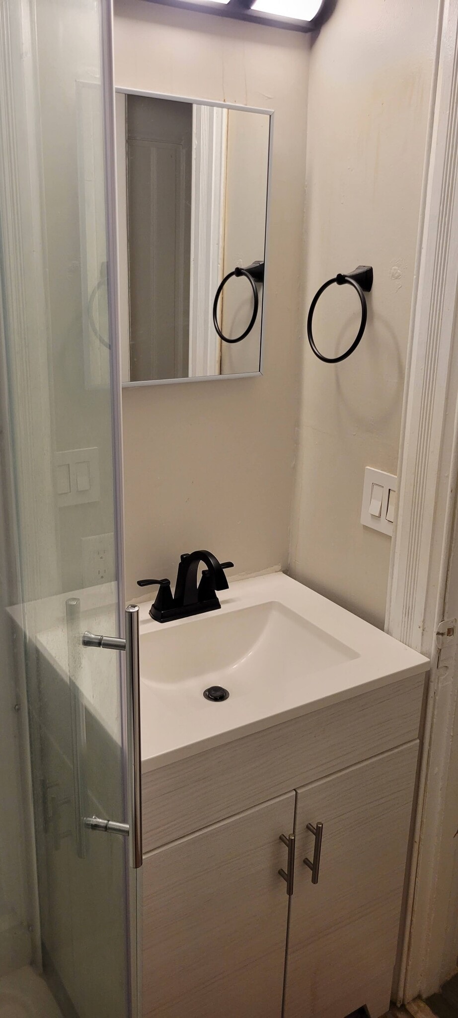 Building Photo - 322 Campbell St