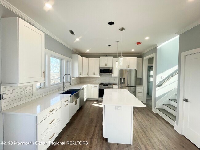 Building Photo - 150 Navesink Ave