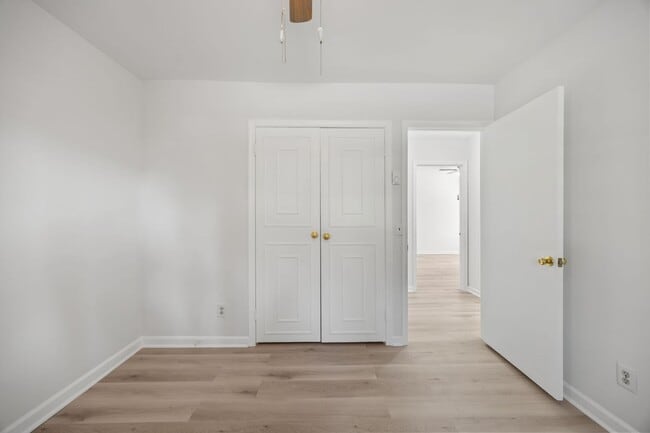 Building Photo - Updated Ranch in North Raleigh, New Floors and Paint, Rear Deck, Pet Friendly!