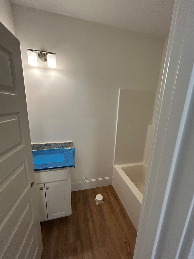 Building Photo - 4 Bedroom New Construction, 1 mile from Campus and Downtown