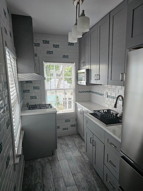 Building Photo - 901 White St