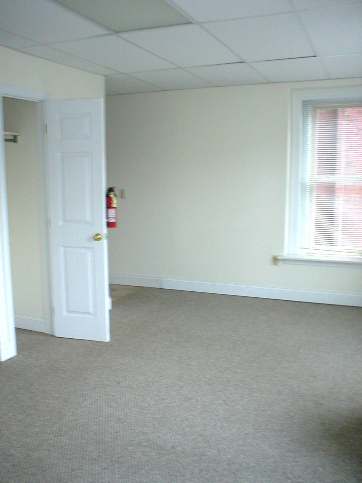 Building Photo - 725 W 3rd St