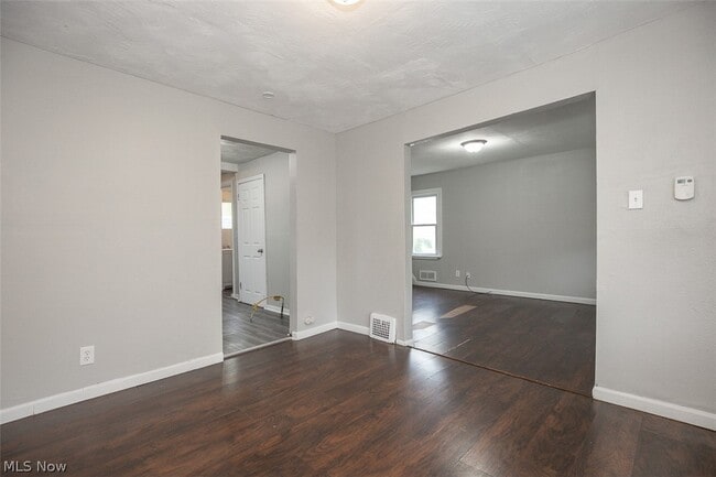 Building Photo - 3409 W 86th St