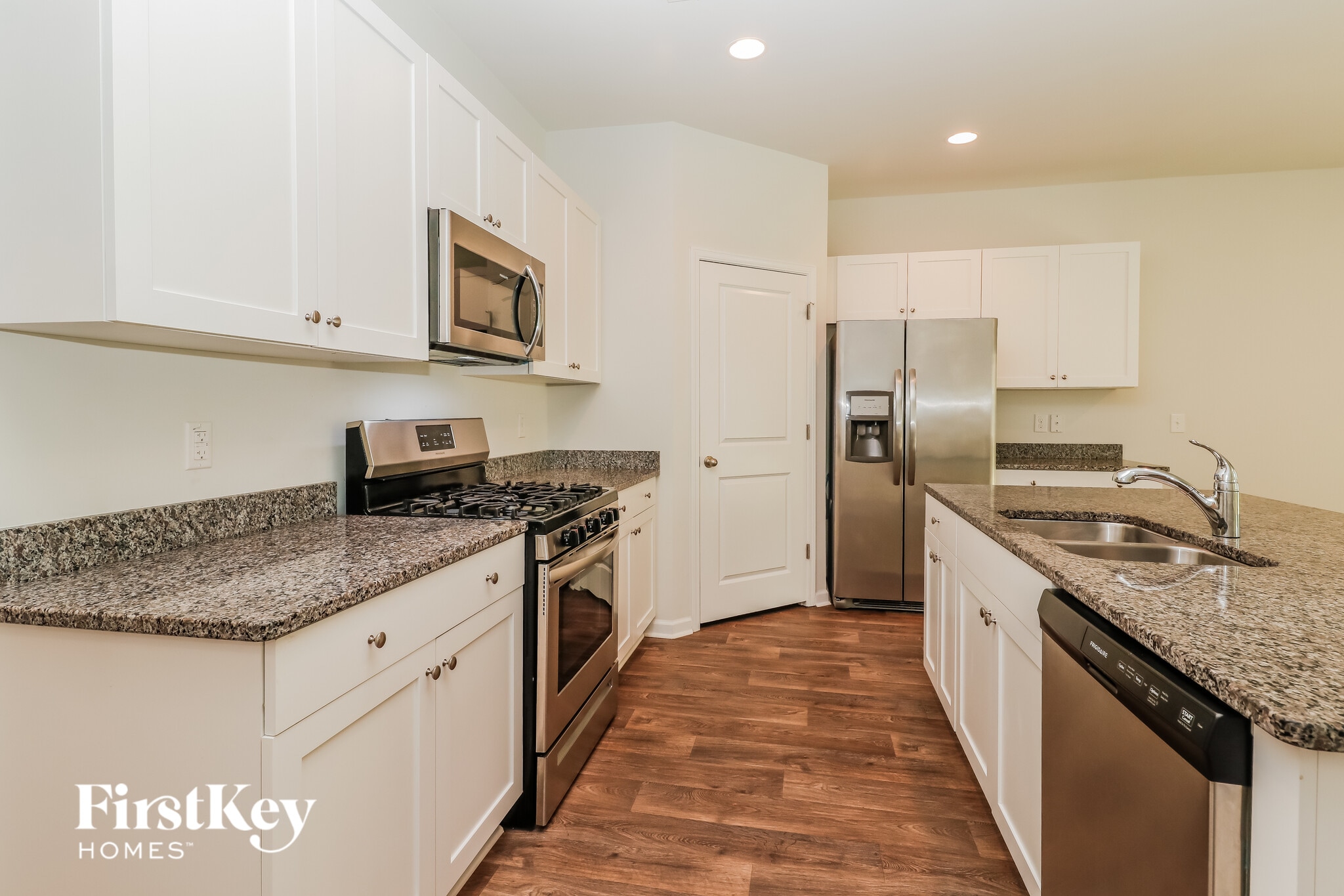 Building Photo - 544 Wayton Cir