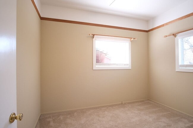 Building Photo - NOW AVAILABLE!! 2 Bedroom 1 bath in Turlock!