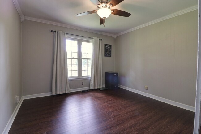 Building Photo - 373 Brandy Ln