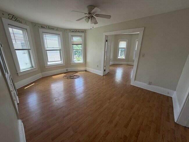 Building Photo - 287 3rd St