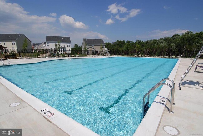 Building Photo - 6634 Bartrams Forest Ln