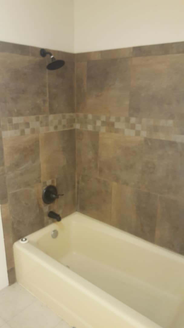 Building Photo - Bernalillo Beauty