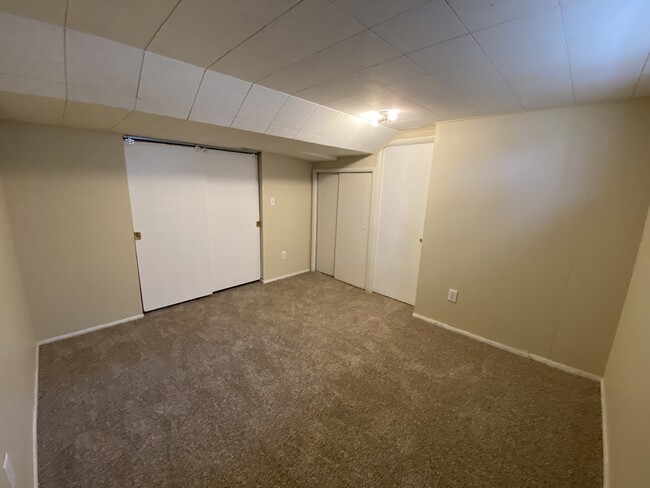 Building Photo - Two-Bedroom Apartment in Cottonwood Heights!