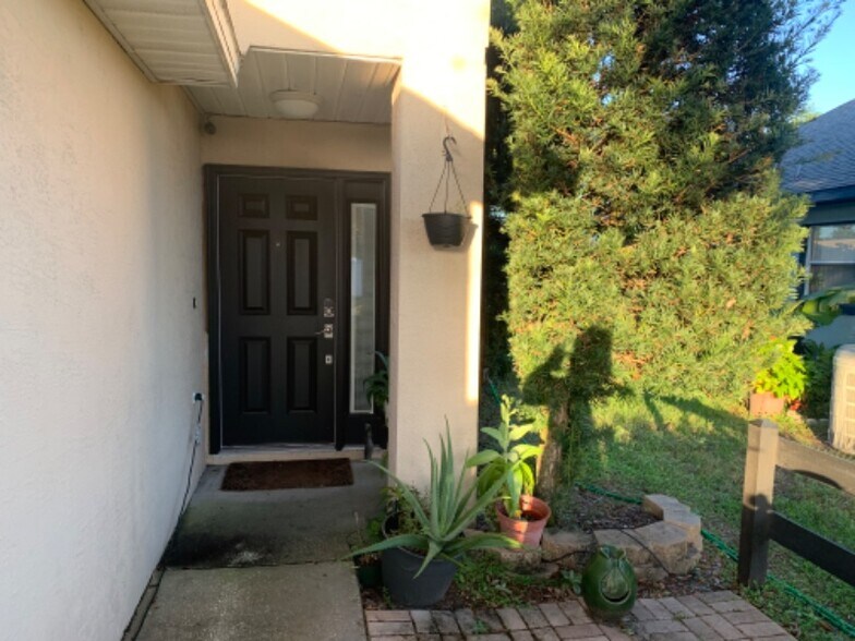 Building Photo - 768 Country Woods Cir