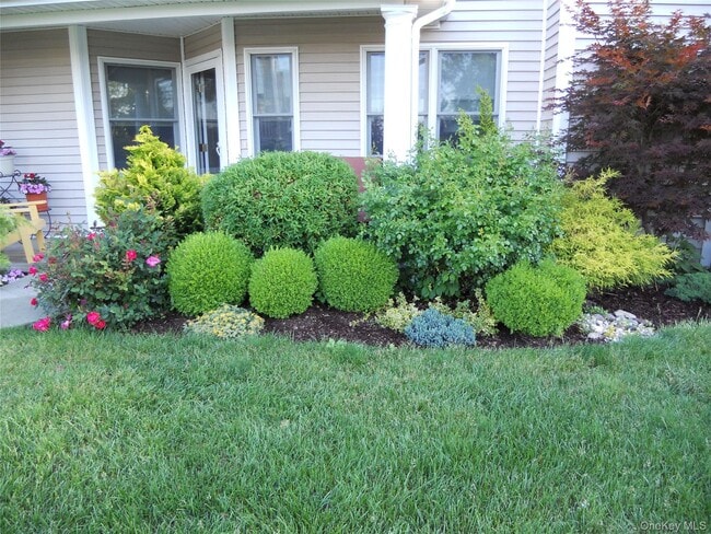 Building Photo - 601 Willow Pond Dr