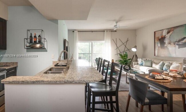 Building Photo - 320 Franklin Club Dr