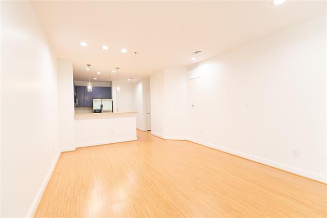 Building Photo - 4122 Avondale Ave