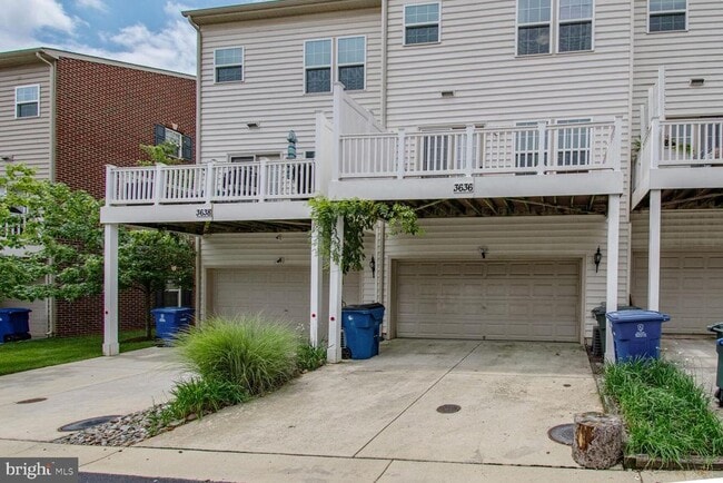 Building Photo - 3636 Wright Terrace