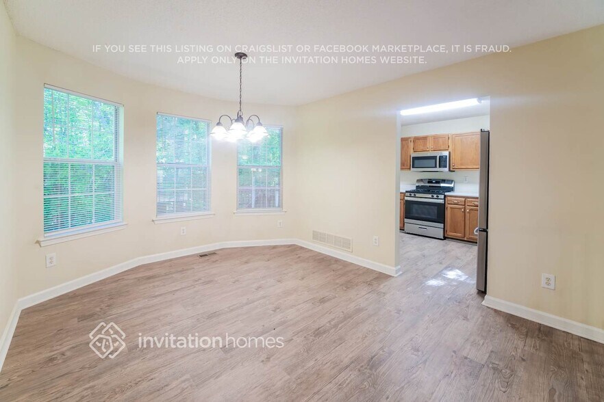 Building Photo - 124 Woodmill Ct