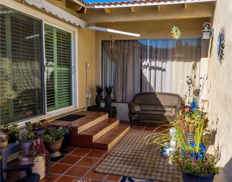 Building Photo - 24314 Berendo Ave