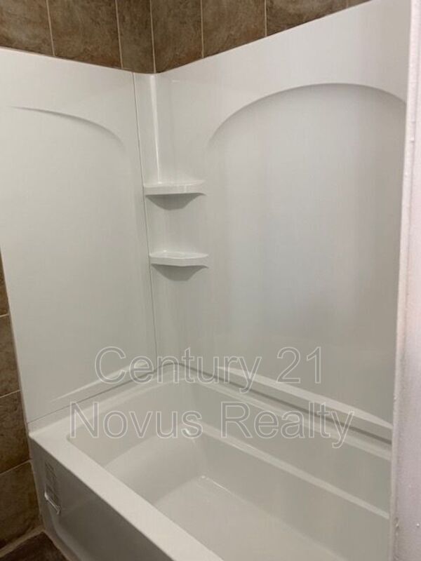 Building Photo - 735 South St