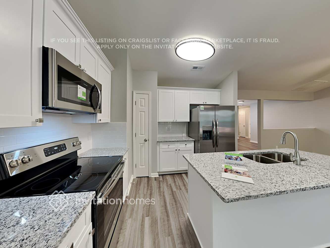 Building Photo - 3316 Continental Dr