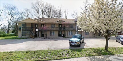 Building Photo - 2BR/2BA with W/D Included! AVAIL. 5/1/26