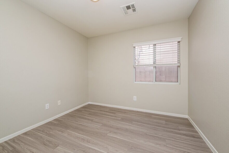 Building Photo - 3105 Macaroon Way