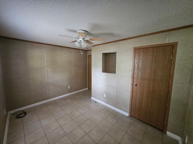 Building Photo - 127 Lonesome Hill Rd