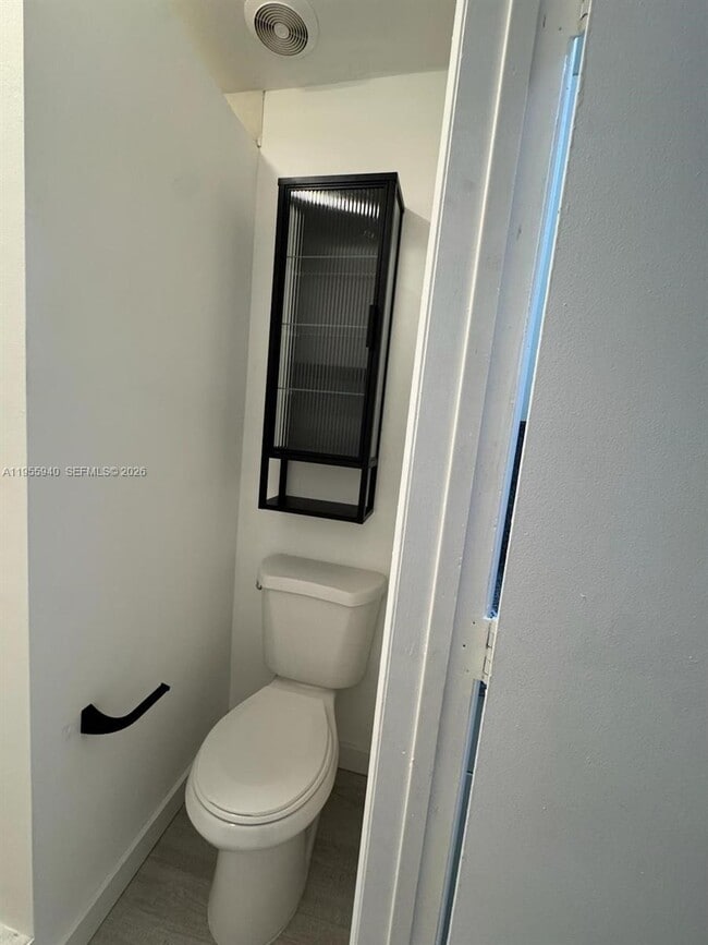 Building Photo - 624 Mokena Dr