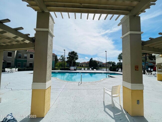 Building Photo - 1747 Sophias Dr