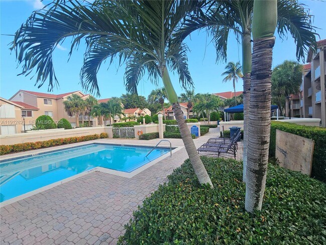 Building Photo - 10630 SW 158th Ct