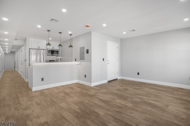 Building Photo - 479 15th Ave