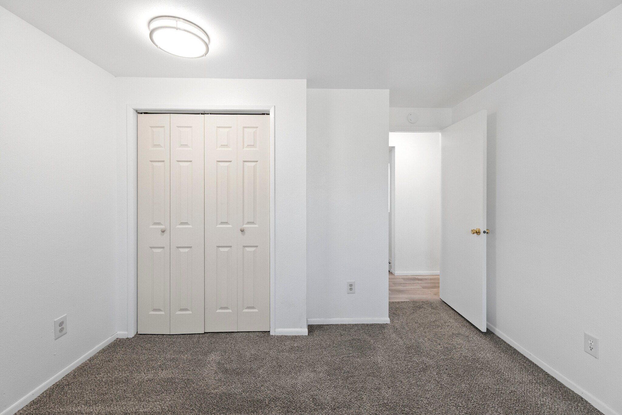 Building Photo - 3213 S Gillis Ct