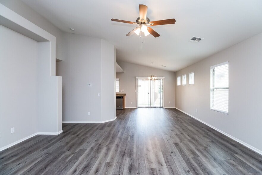 Building Photo - 9550 W Williams St