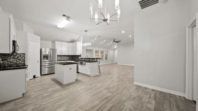 Building Photo - 15218 Arnold