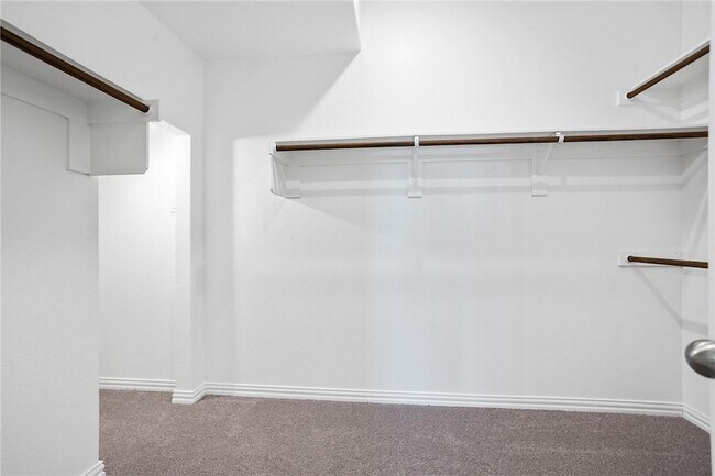 Building Photo - 613 Silent Crk Cv