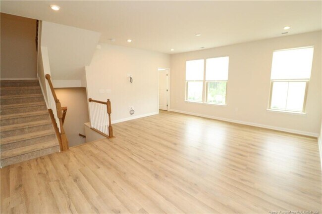 Building Photo - 1242 Channing Park Cir