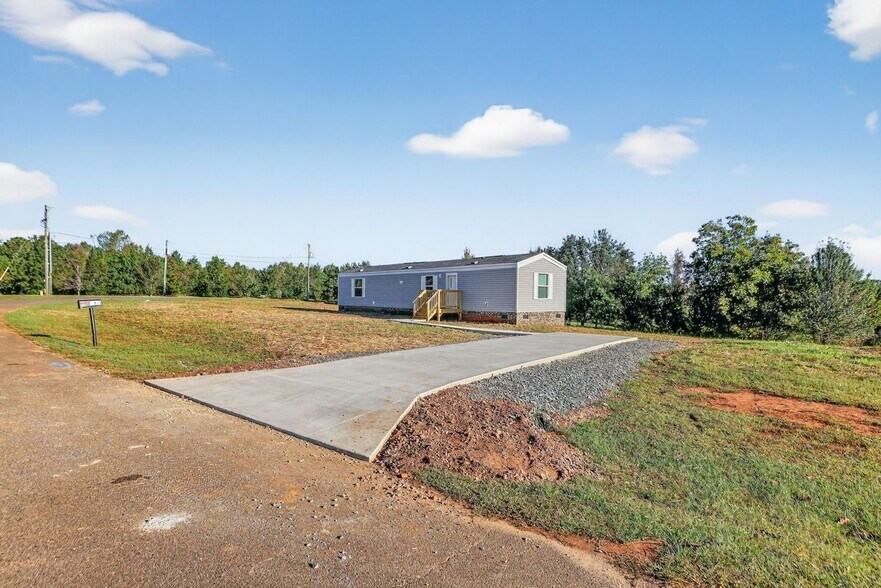 Building Photo - 181 Nolan Rd