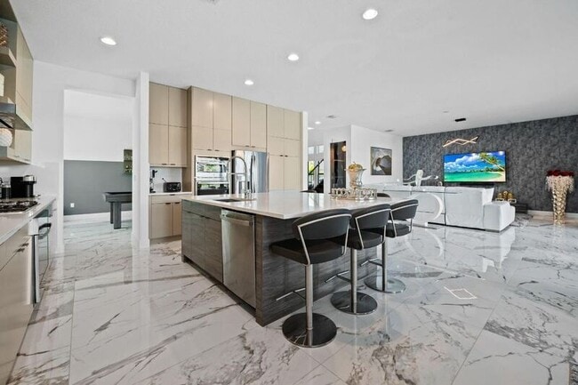 Building Photo - 8599 Tower Bridge Ct