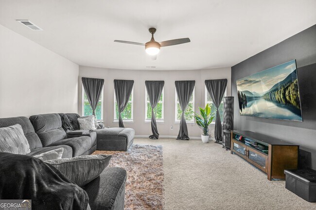 Building Photo - 361 Traditions Ln