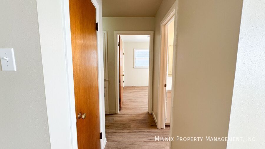 Building Photo - 3034 57th St