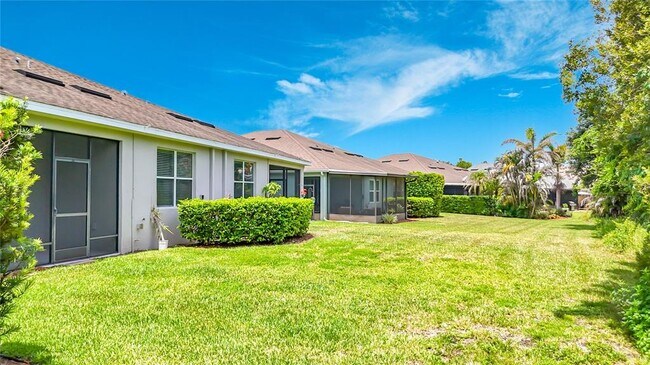 Building Photo - 7434 Surrey Pines Dr
