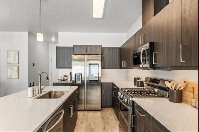 Building Photo - 8965 W Irving St