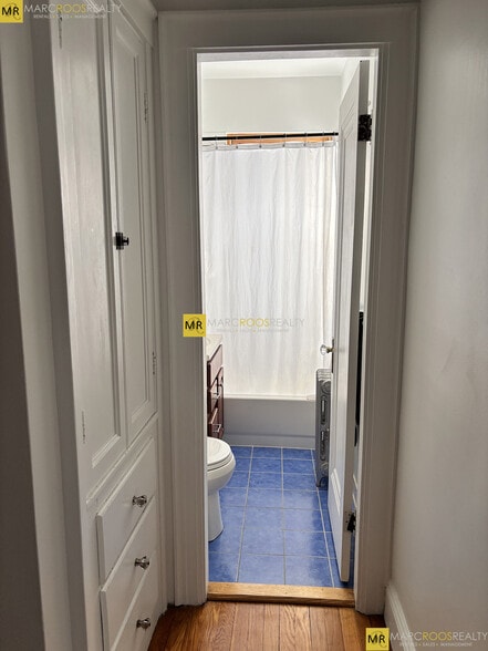 Building Photo - 52 Strathmore Rd