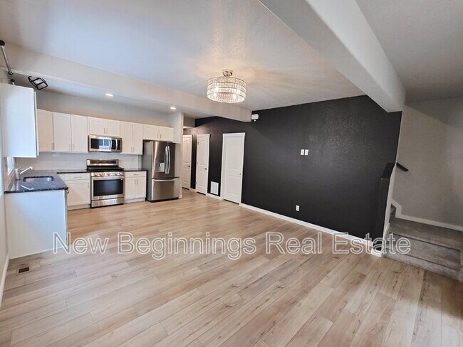 Building Photo - 5313 Palomino Ranch Point