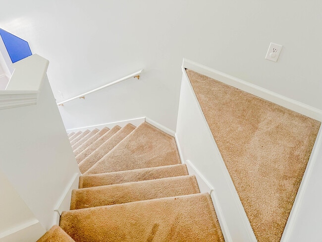 Building Photo - 6117 Independence Way