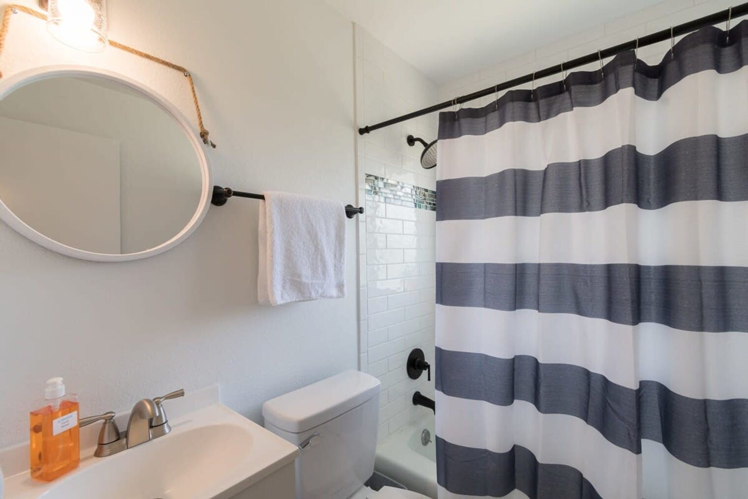 Building Photo - 505 Fillmore Ave