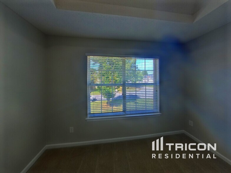 Building Photo - 5767 Blacktop Ct