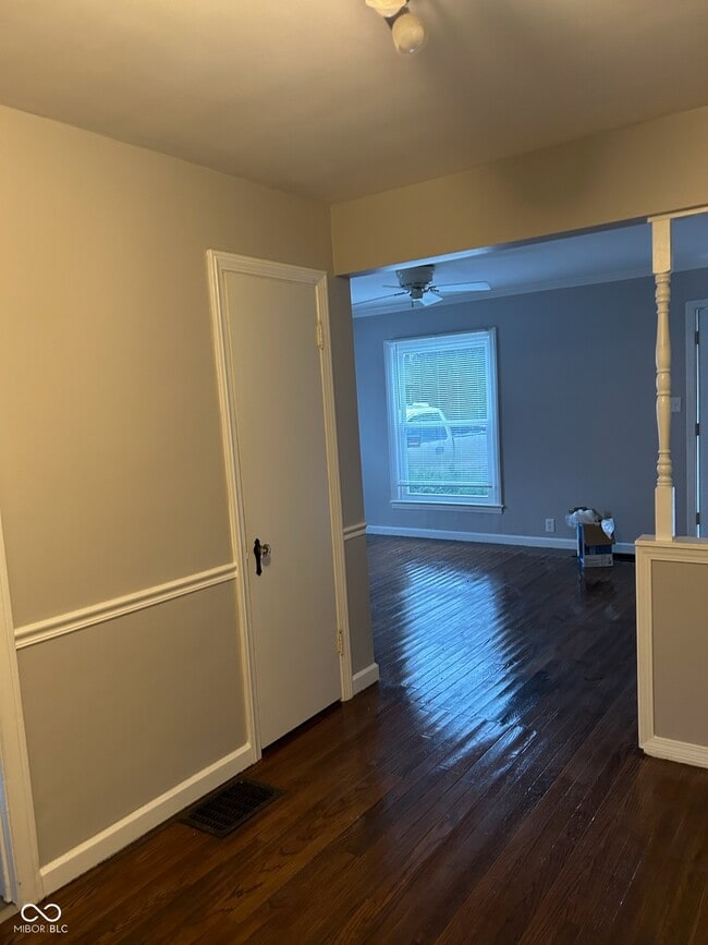 Building Photo - 4923 Carvel Ave