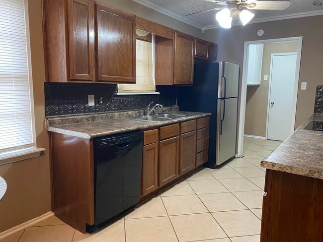 Building Photo - 5208 Allegheny Dr